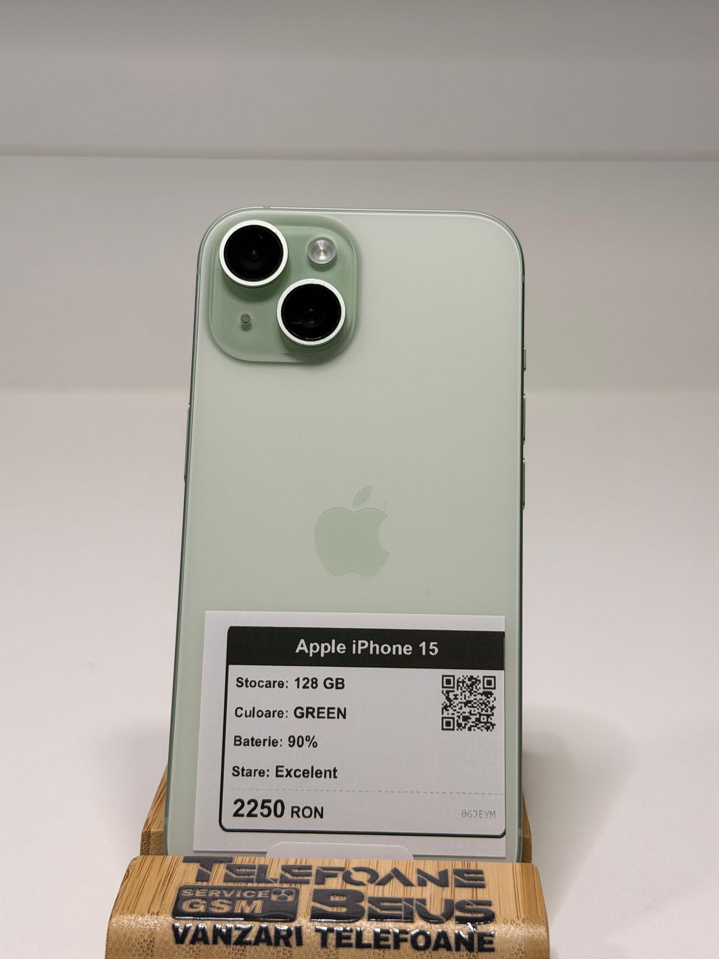 Apple iPhone 15 - Green, 128 GB, Excelent - 3