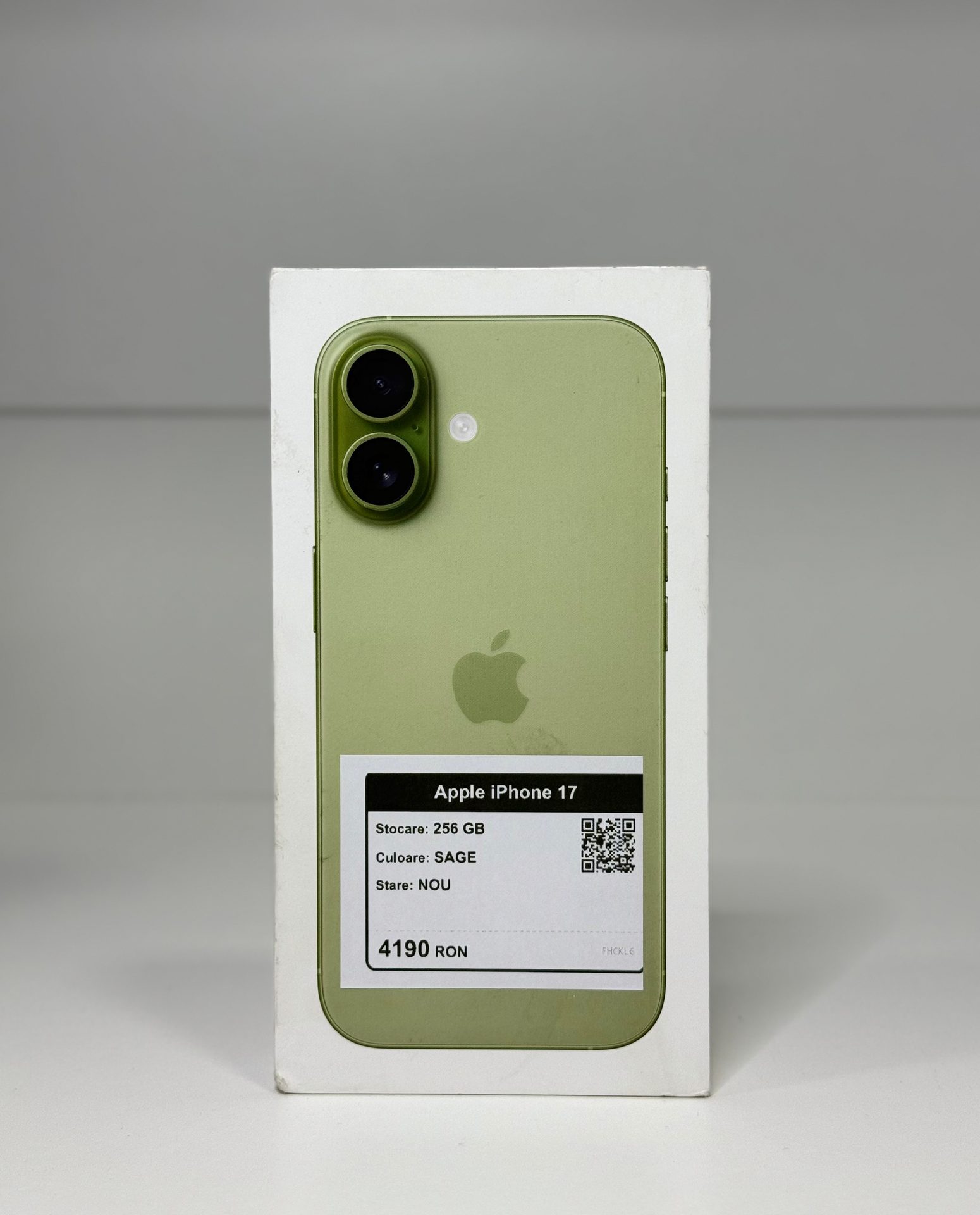 Apple iPhone 17 - Sage, 256 GB, Nou Sigilat - 1