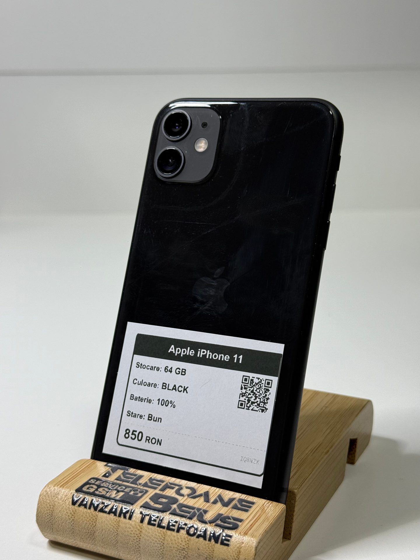 Apple iPhone 11 - Black, 64 GB, Bun - 1