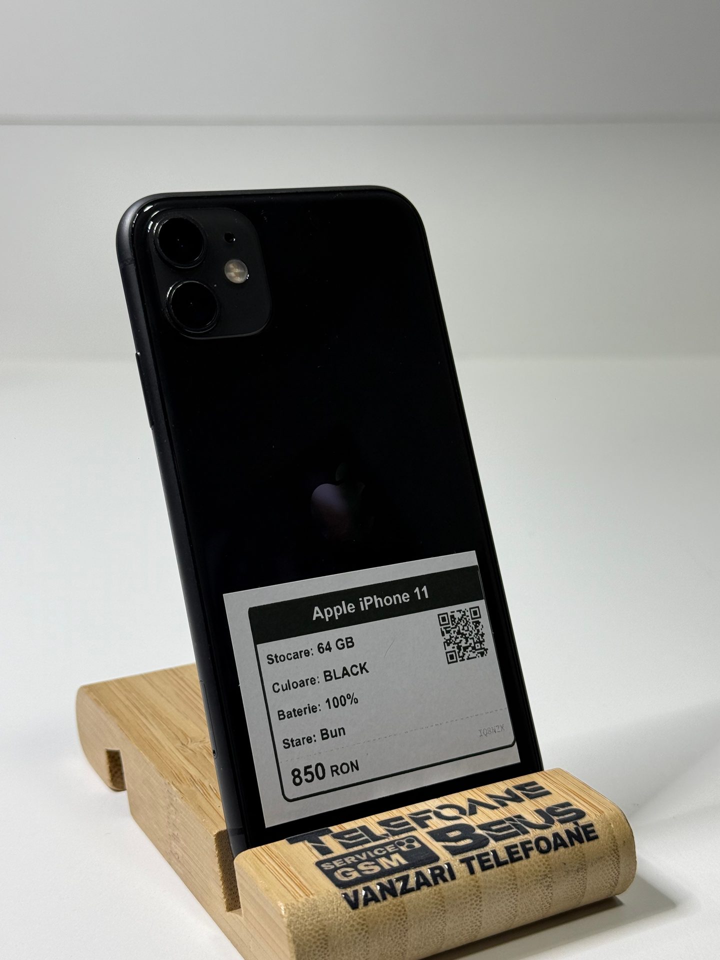 Apple iPhone 11 - Black, 64 GB, Bun - 2