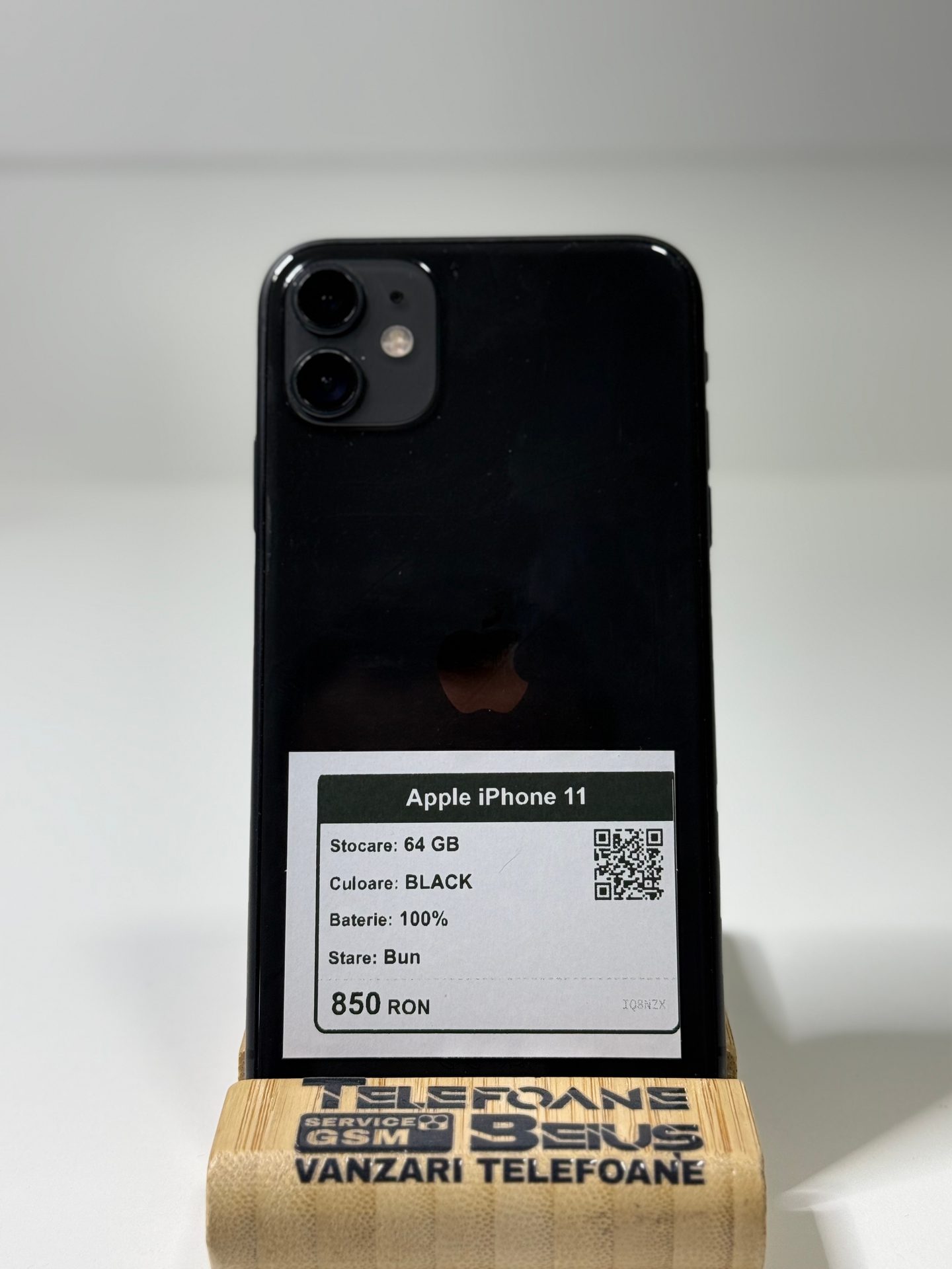 Apple iPhone 11 - Black, 64 GB, Bun - 3