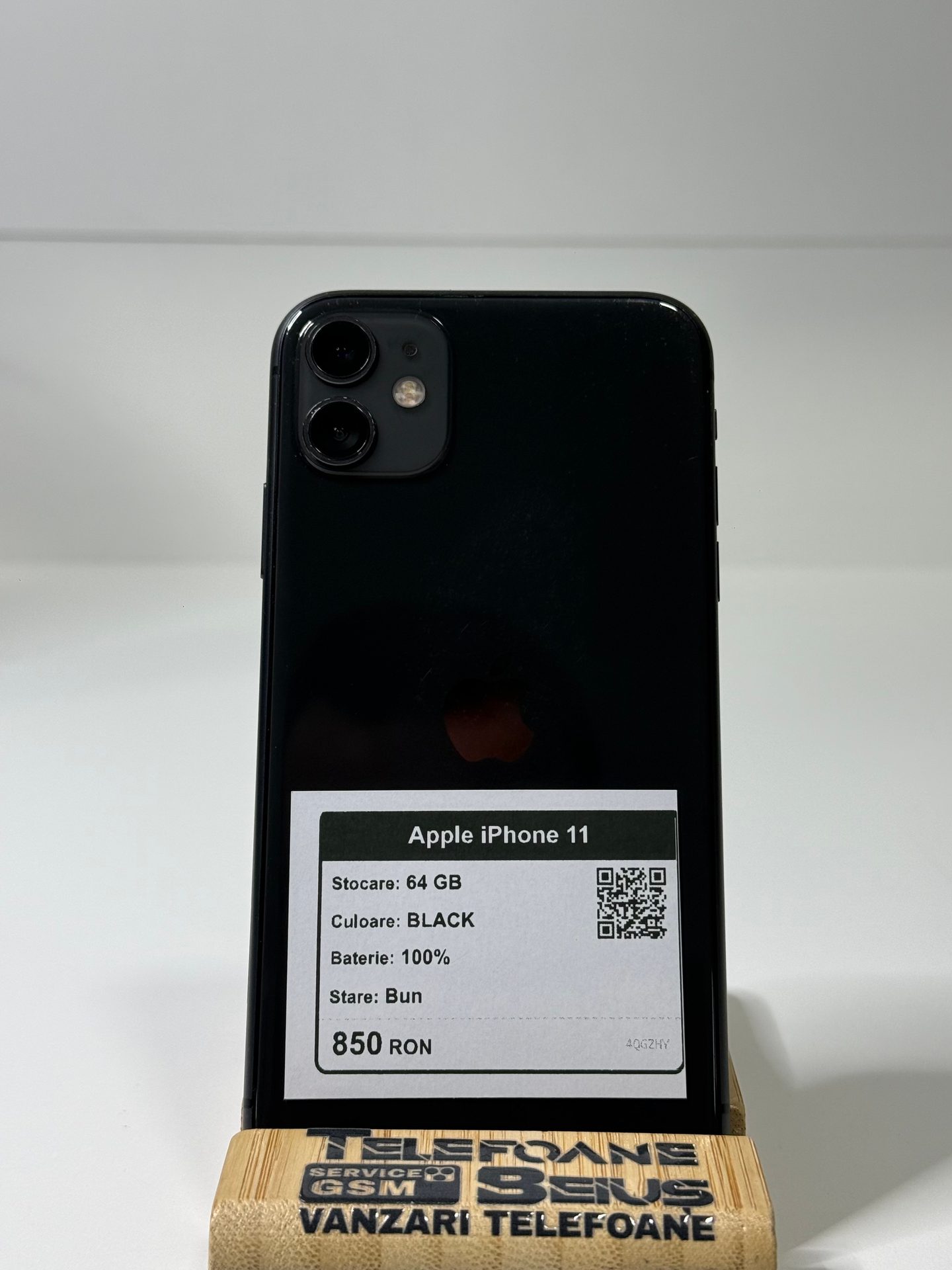 Apple iPhone 11 - Black, 64 GB, Bun - 3