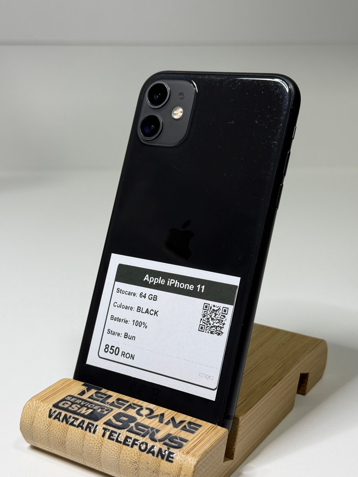 Apple iPhone 11 - Black, 64 GB, Bun - 1