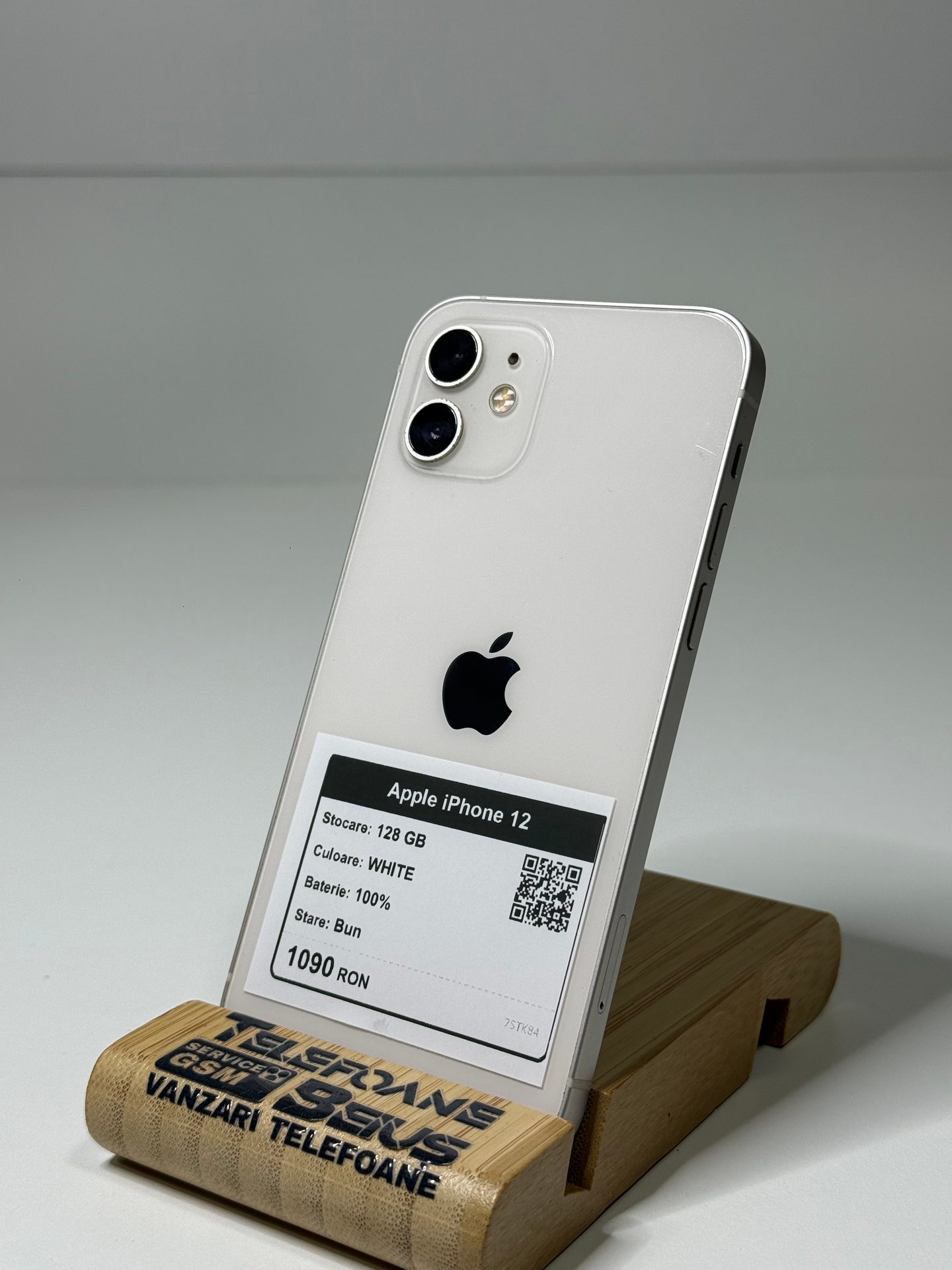 Apple iPhone 12