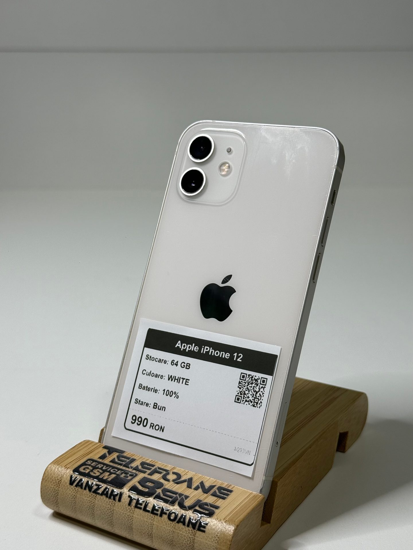 Apple iPhone 12