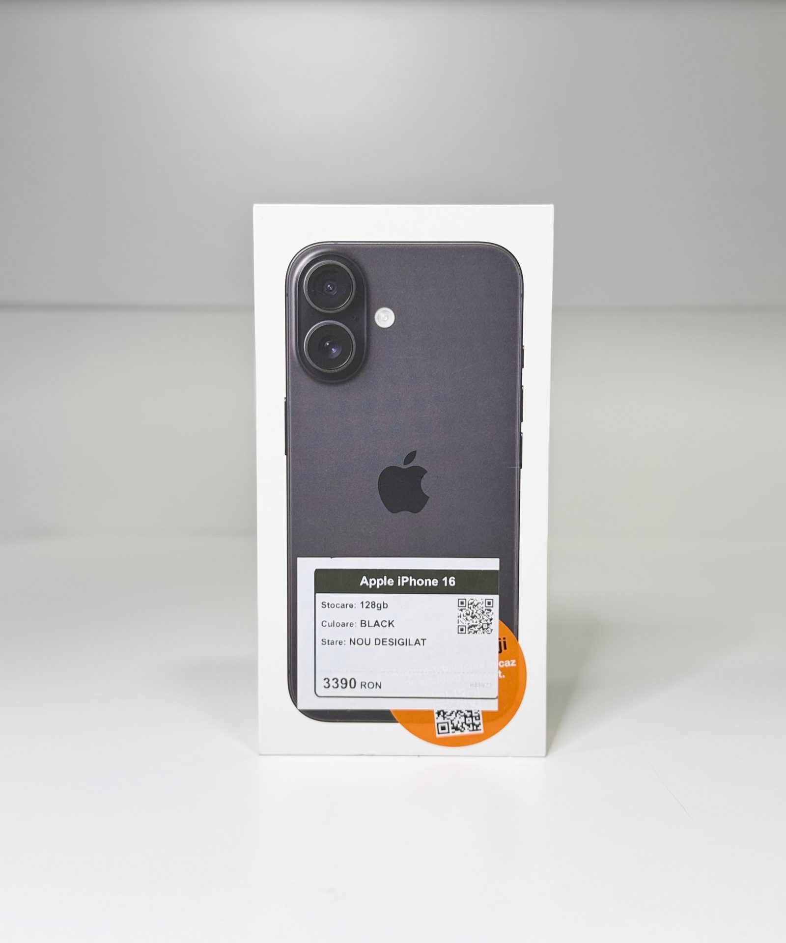 Apple iPhone 16