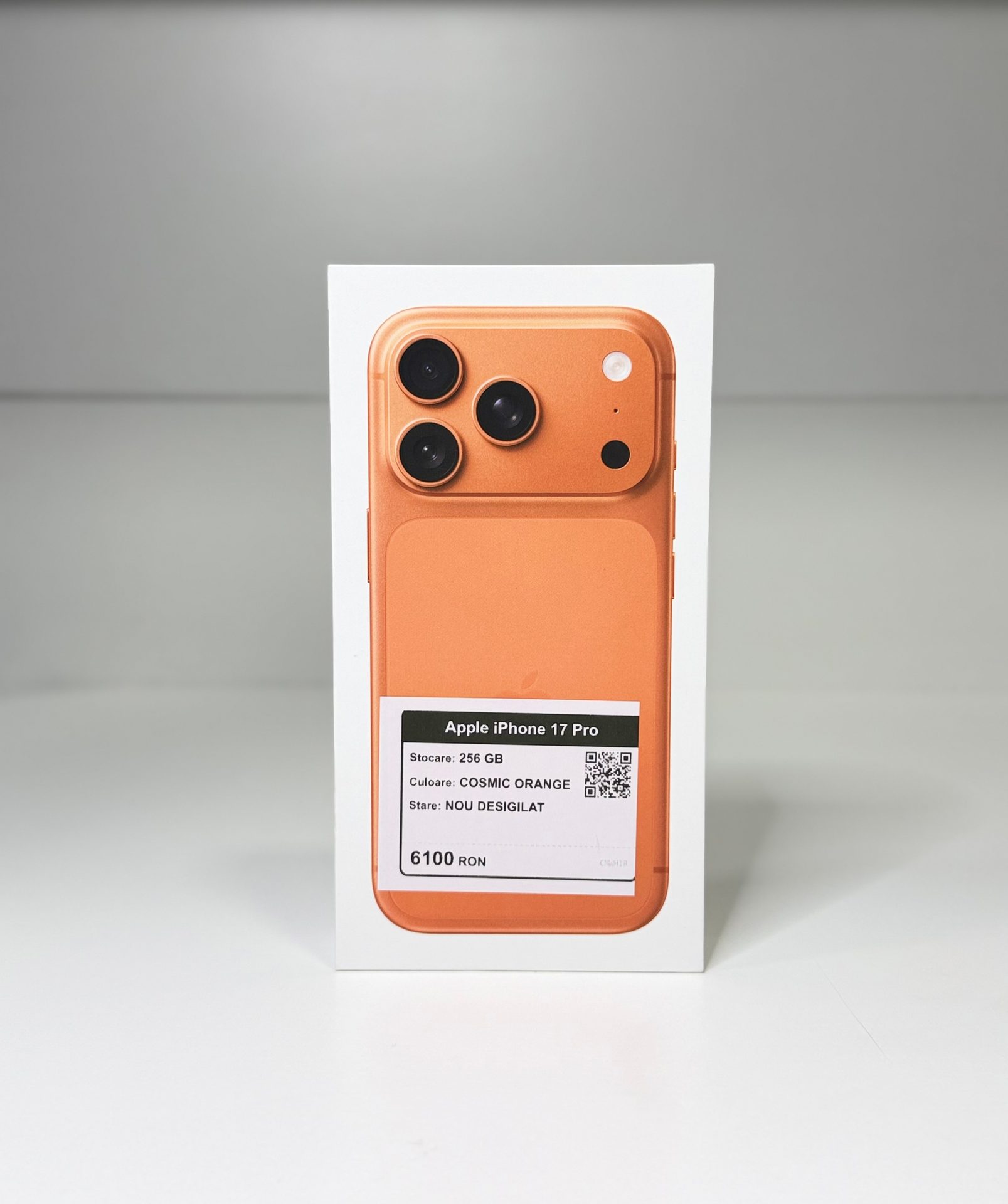 Apple iPhone 17 Pro - Cosmic Orange, 256 GB, nou_desigilat - 1
