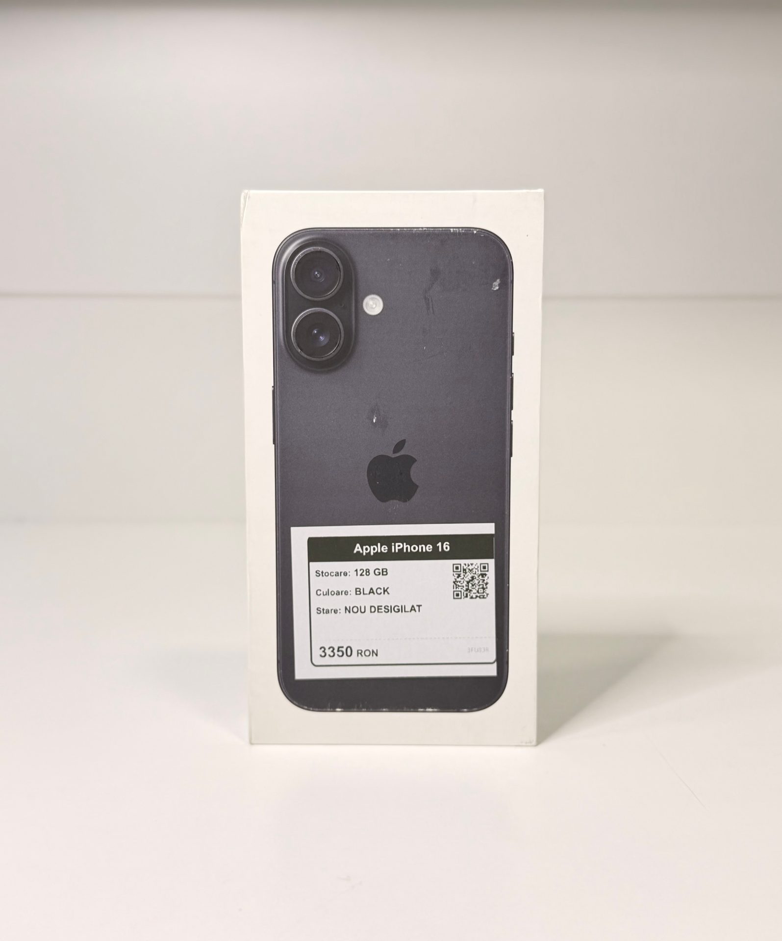 Apple iPhone 16