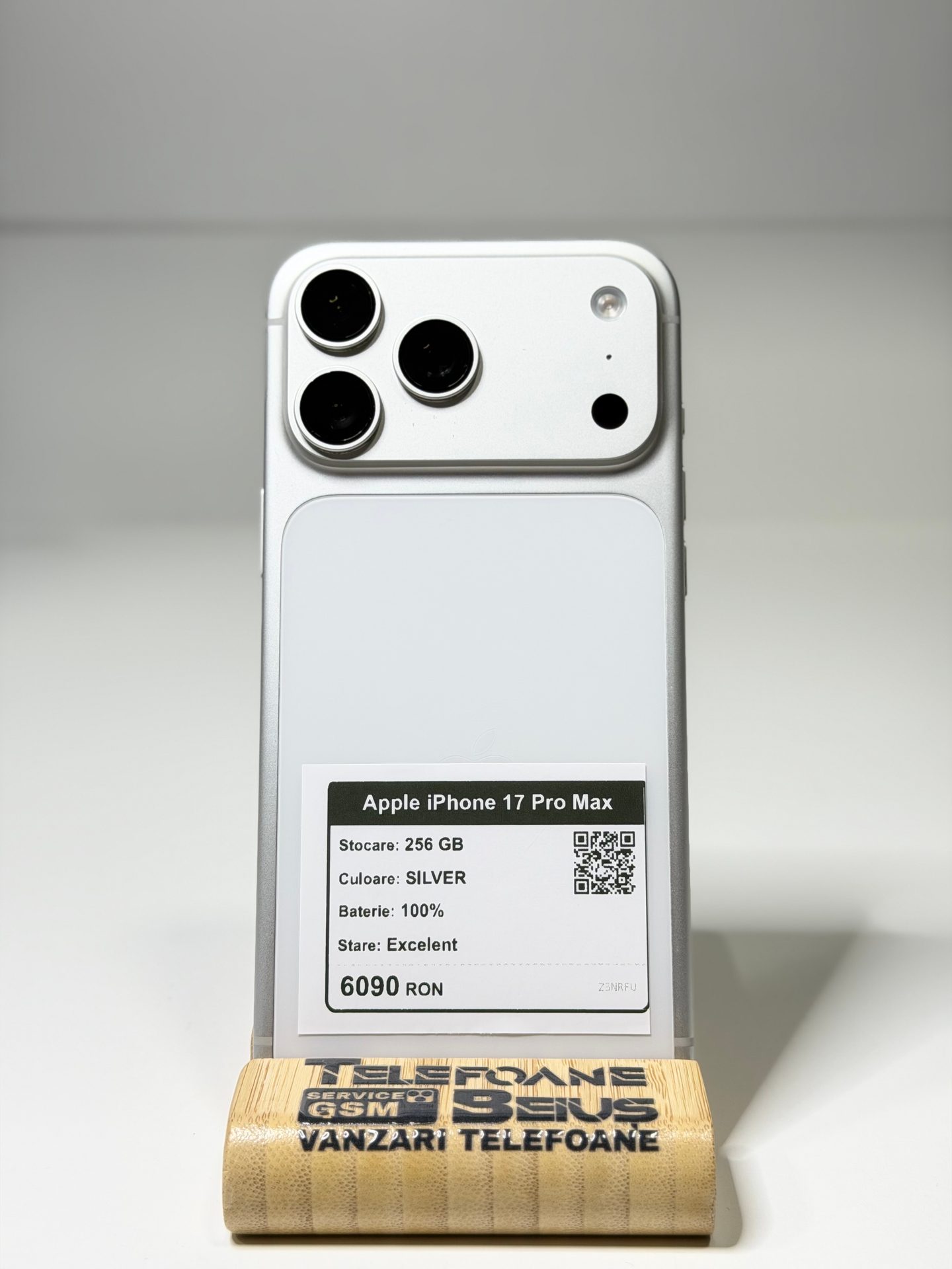 Apple iPhone 17 Pro Max - Silver, 256 GB, Excelent - 4
