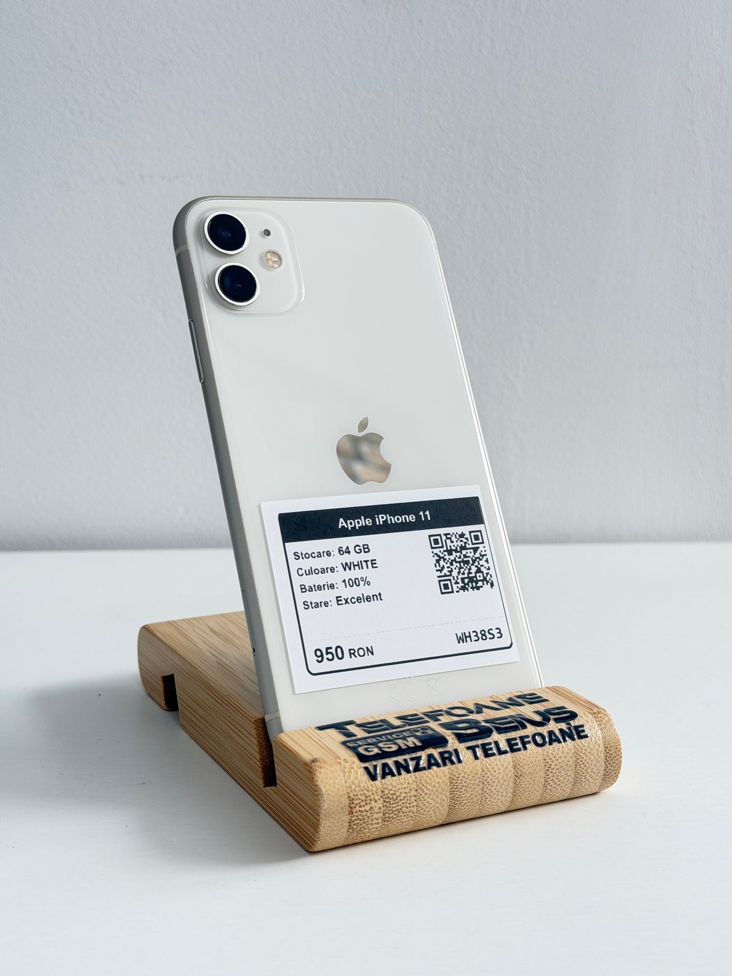 Apple iPhone 11 - White, 64 GB, Excelent - 2