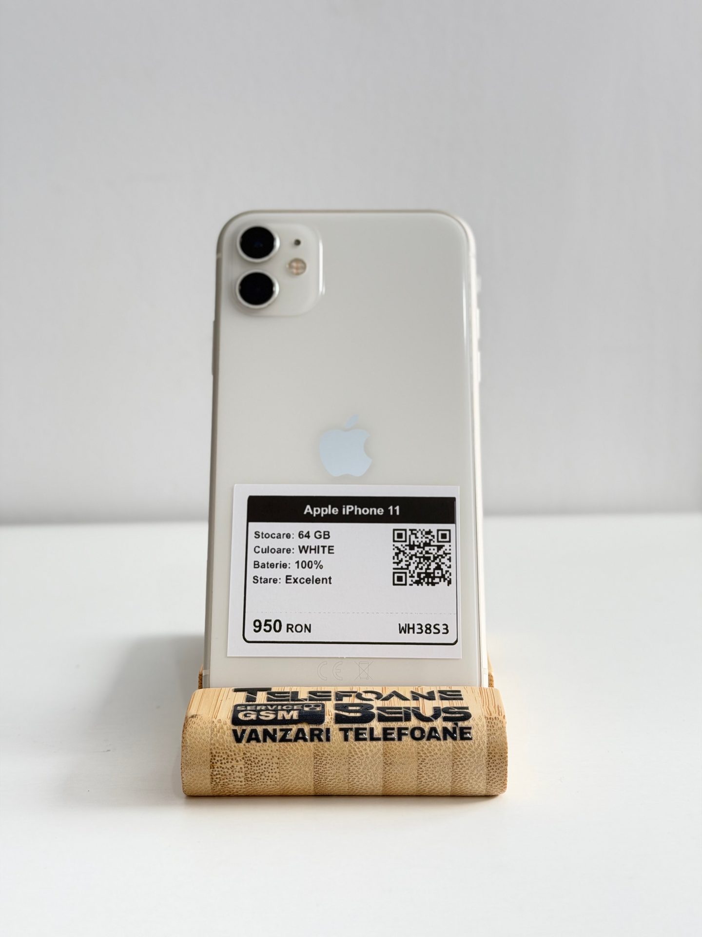 Apple iPhone 11 - White, 64 GB, Excelent - 3