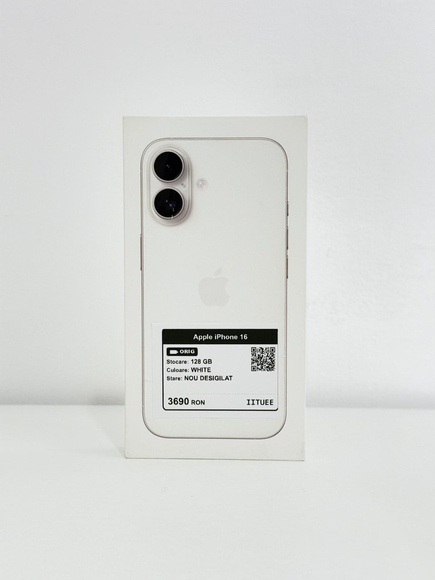 Apple iPhone 16