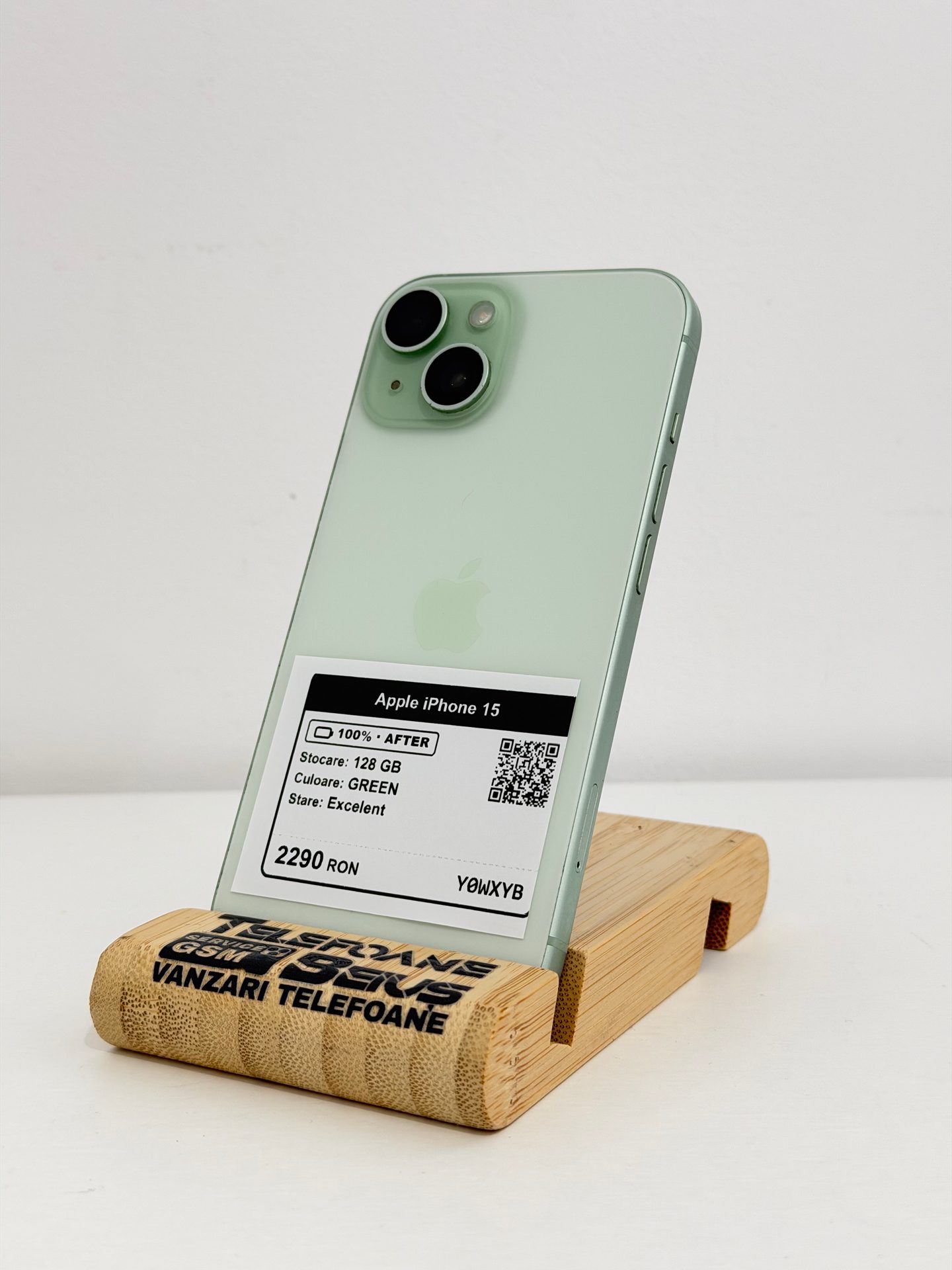 Apple iPhone 15