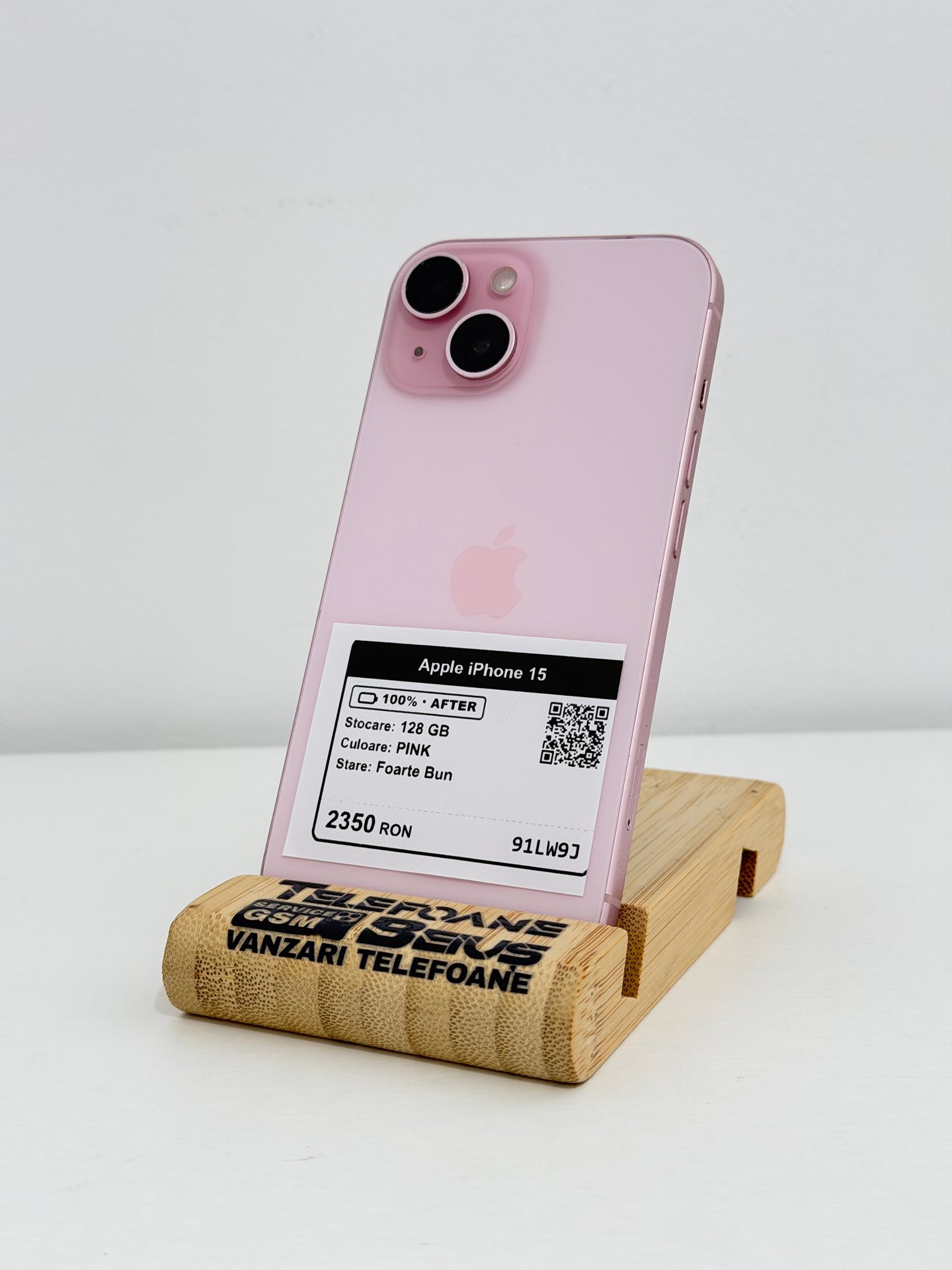 Apple iPhone 15