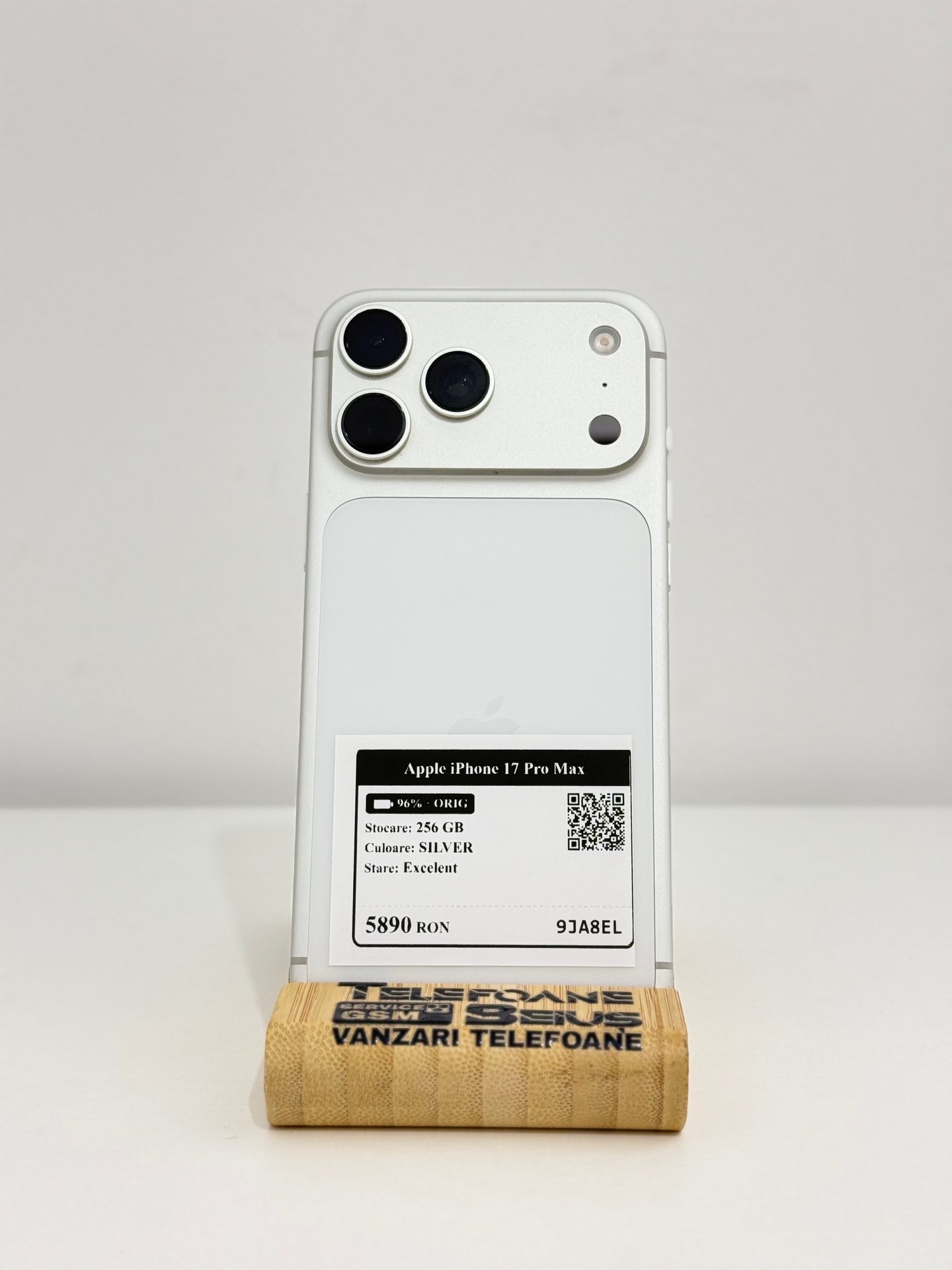Apple iPhone 17 Pro Max - Silver, 256 GB, Excelent - 3